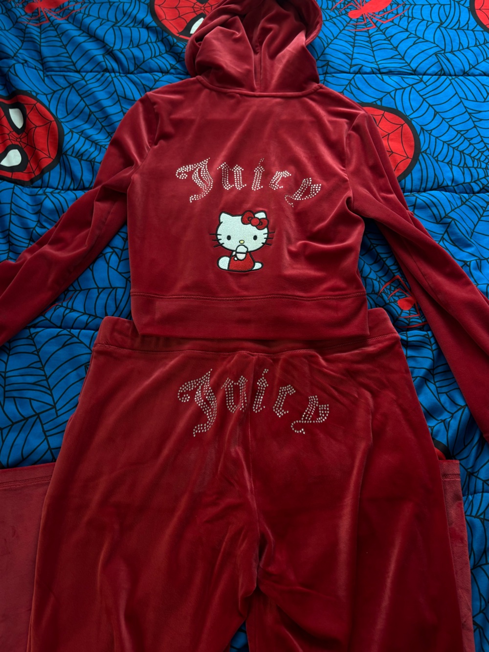 Juicy Couture × Sanrio Tracksuit - Hello Kitty